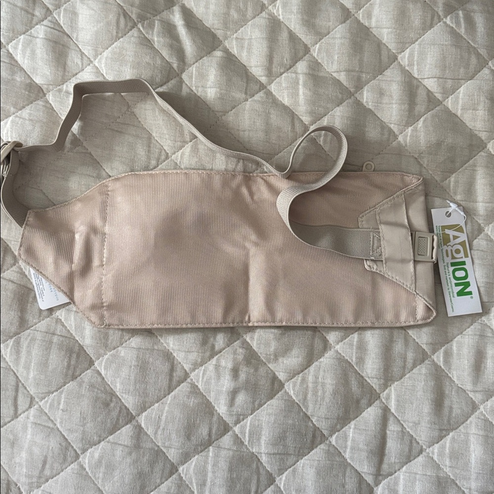 New -Magellan's Beige Travel Money Belt - Picture 4 of 4